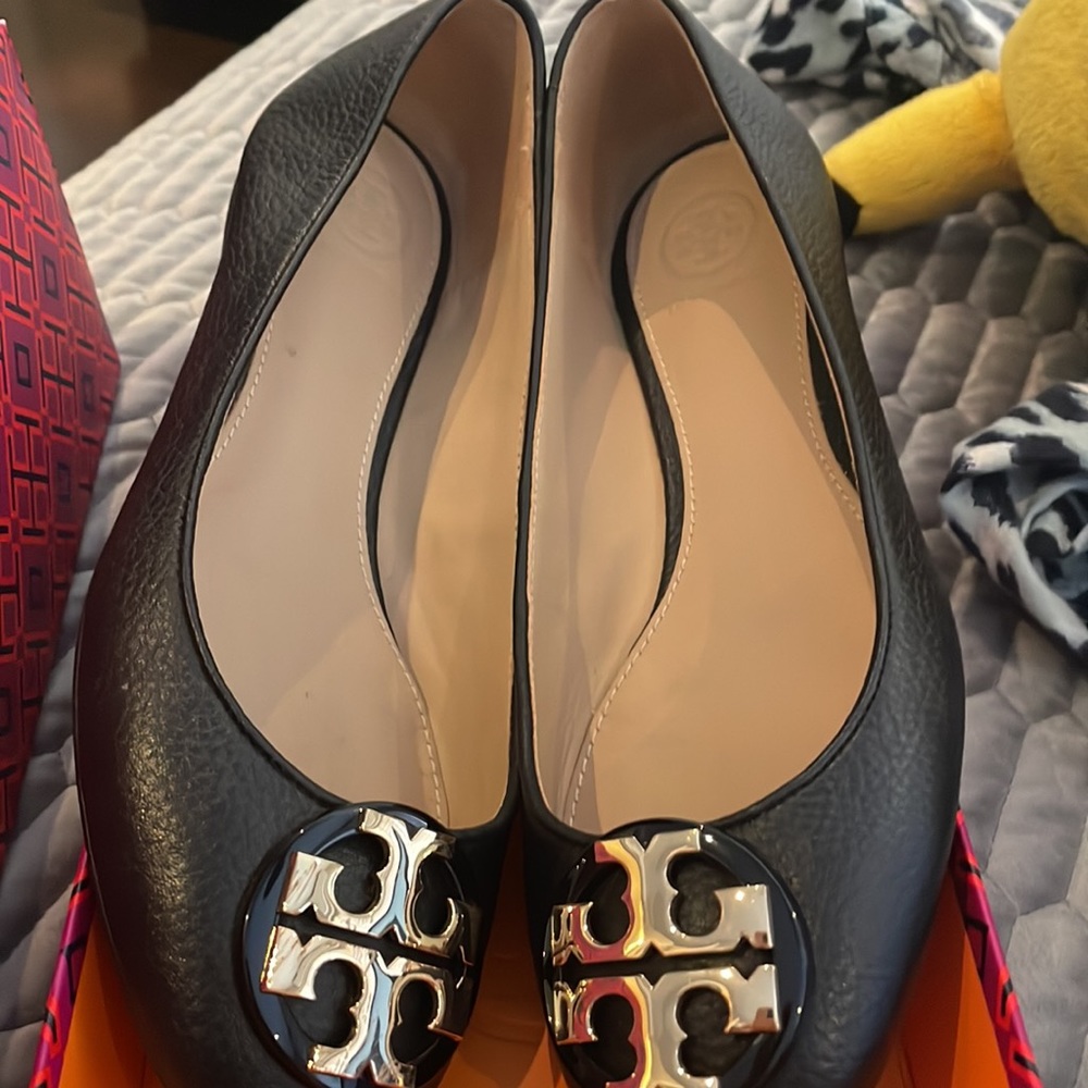 Brand new Tory Burch Claire ballet flat size 6.5